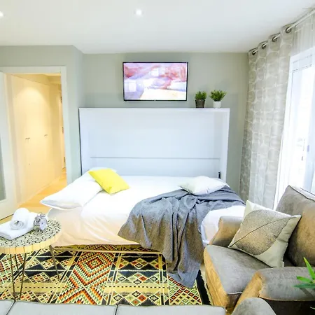 Superb Penthouse En Sdc 圣地亚哥－德孔波斯特拉
